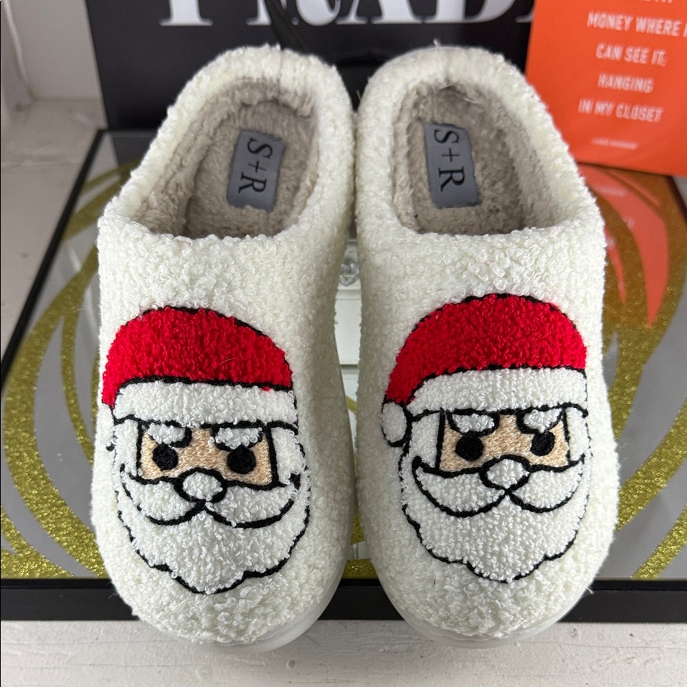 Santa Face Slippers - Picture 4 of 8
